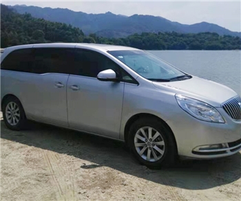 别克商务车
